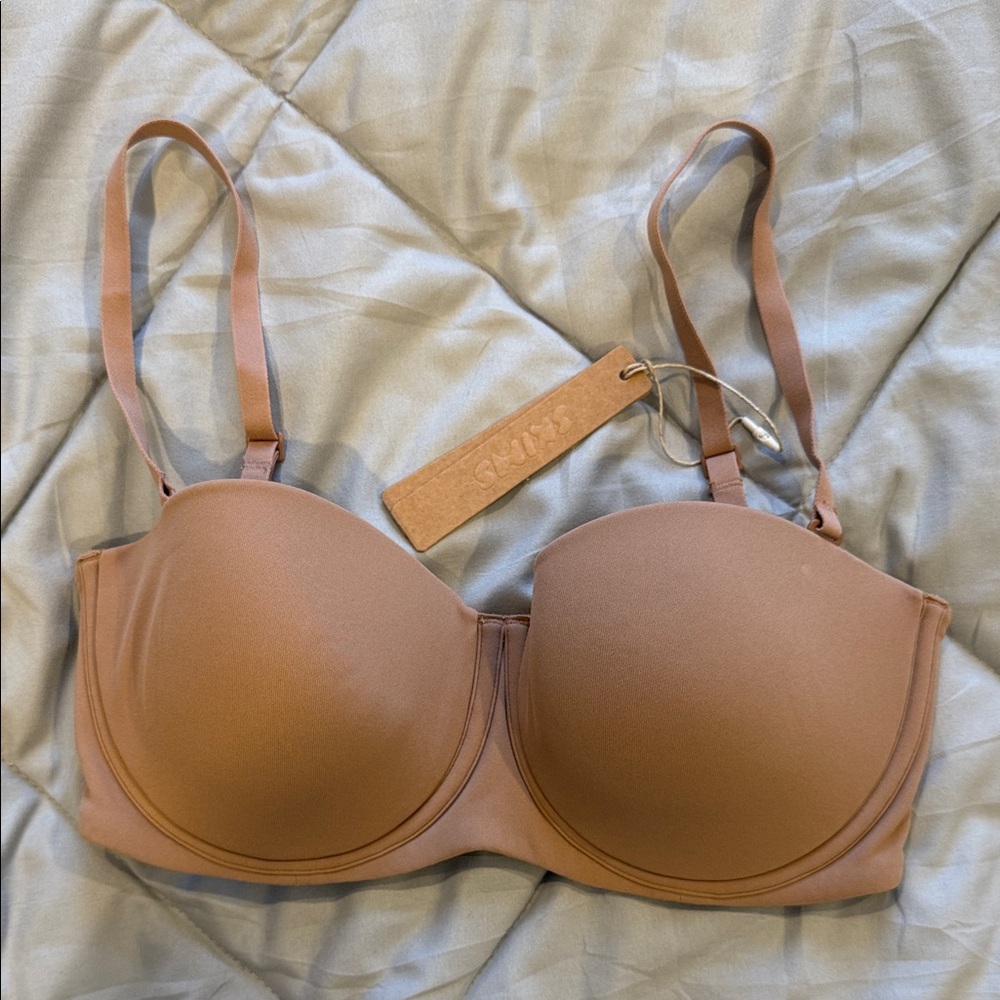 SKIMS - Fits Everybody Strapless Bra - 32D - Sienna